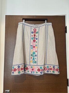 Boden Cream A-Line Skirt in gorgeous linen with Multicolor Floral Embroidery